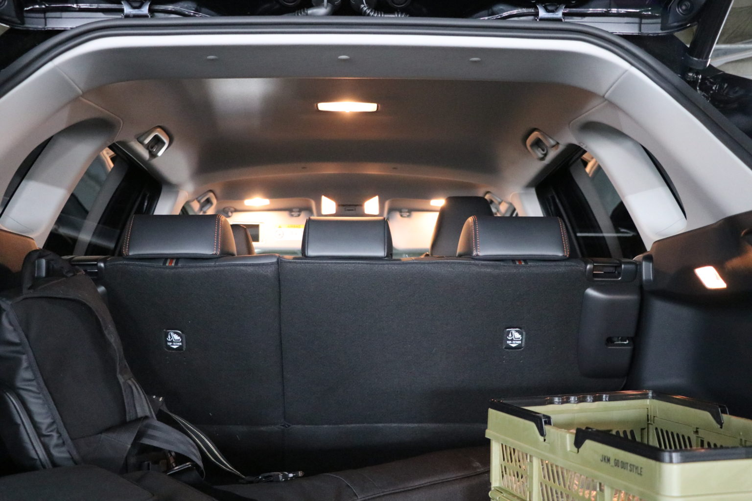 TOYOTA新型RAV4 50系LEDルームランプ 取り付け | ノッポのブログ
